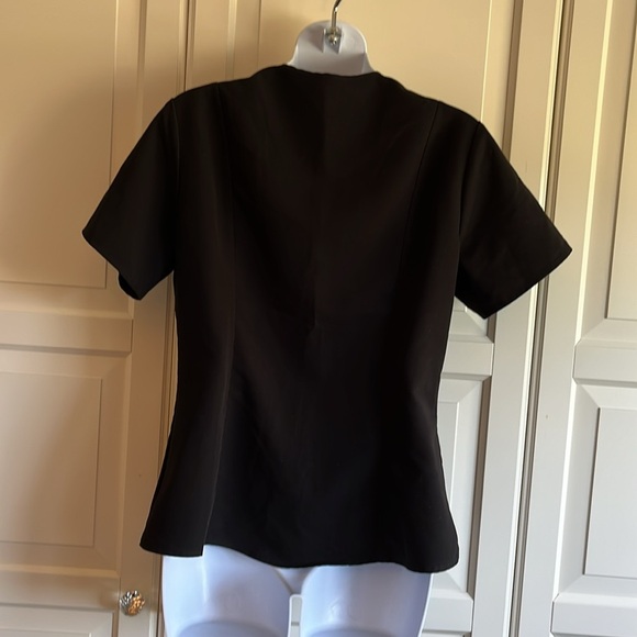 Figs Black  pullover short sleeve medical scrubs front pocket top size small - Picture 8 of 14